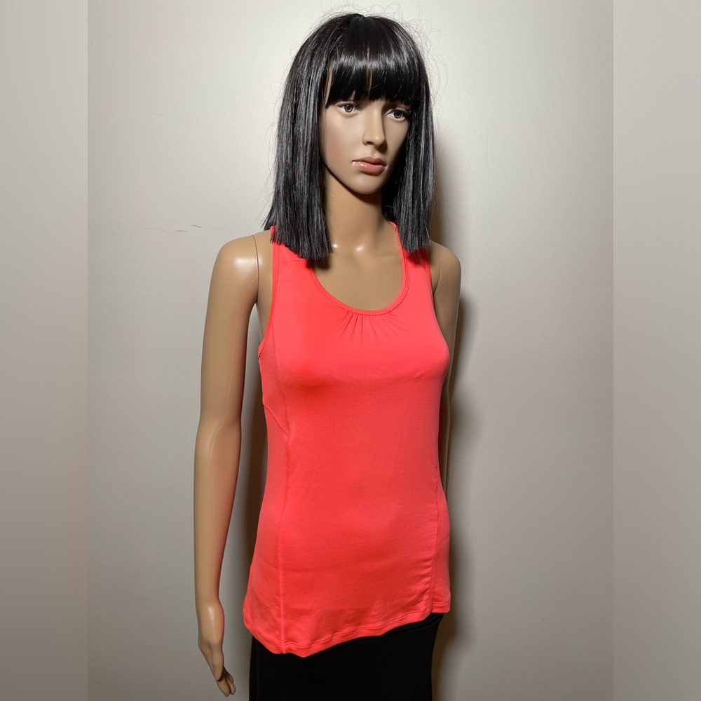 Danskin athletic tank top with built in bra size M